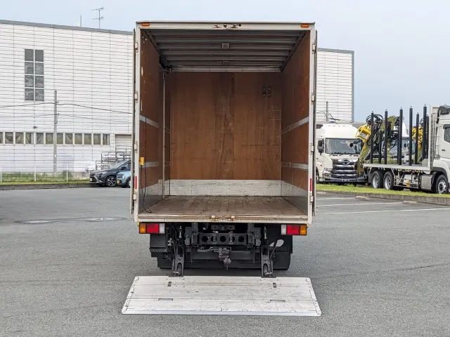 いすゞ エルフ TPG-NPR85AN(2WD)の写真31