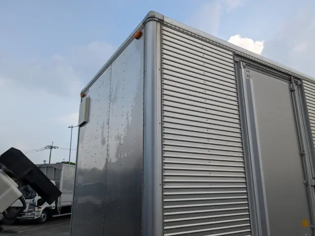 いすゞ エルフ TPG-NPR85AN(2WD)の写真40