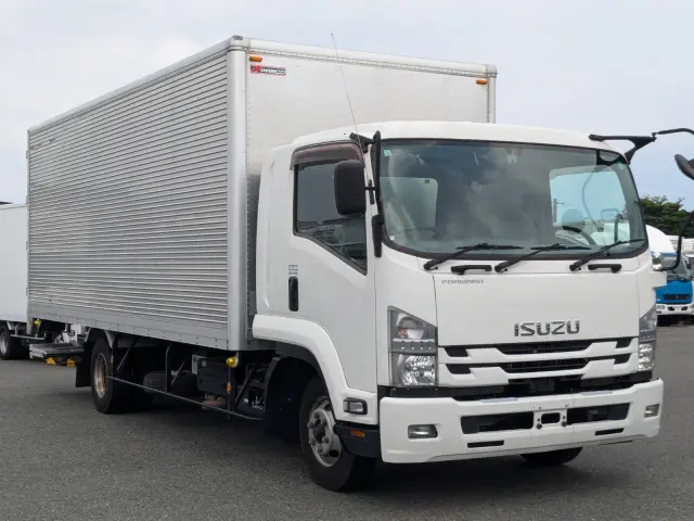 いすゞ フォワード 2PG-FRR90S2(2WD)の写真2