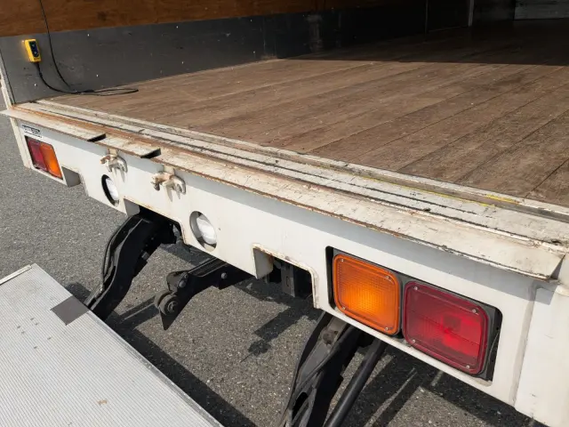 いすゞ フォワード 2PG-FRR90S2(2WD)の写真11