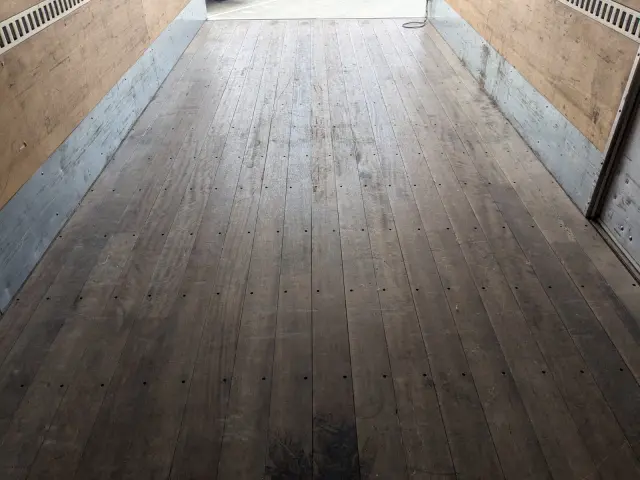 いすゞ フォワード 2PG-FRR90S2(2WD)の写真21