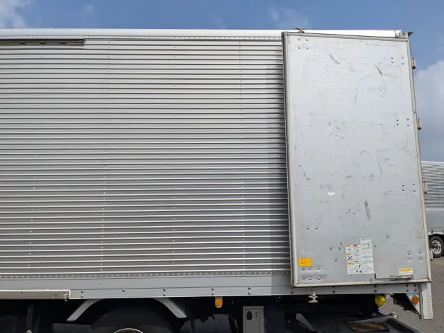 いすゞ フォワード 2PG-FRR90S2(2WD)の写真22