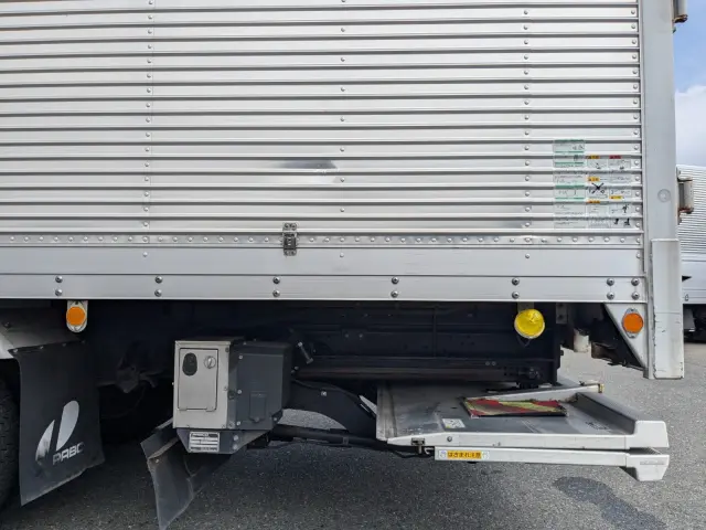 いすゞ フォワード 2PG-FRR90S2(2WD)の写真23