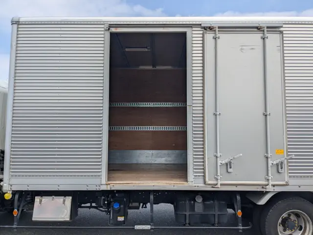 いすゞ フォワード 2PG-FRR90S2(2WD)の写真27