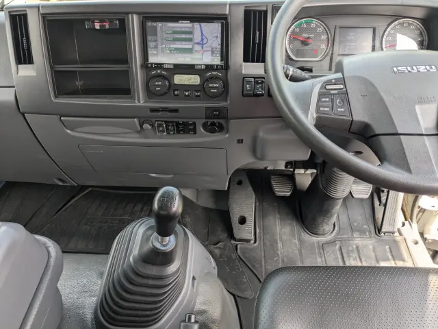 いすゞ フォワード 2PG-FRR90S2(2WD)の写真36