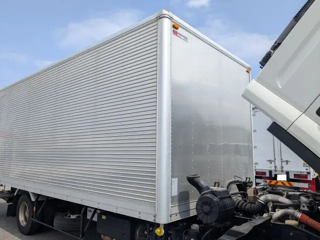 いすゞ フォワード 2PG-FRR90S2(2WD)の写真44