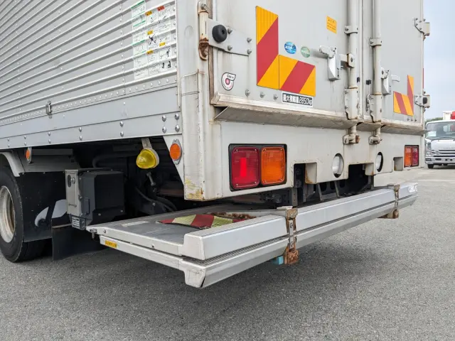 いすゞ フォワード 2PG-FRR90S2(2WD)の写真5