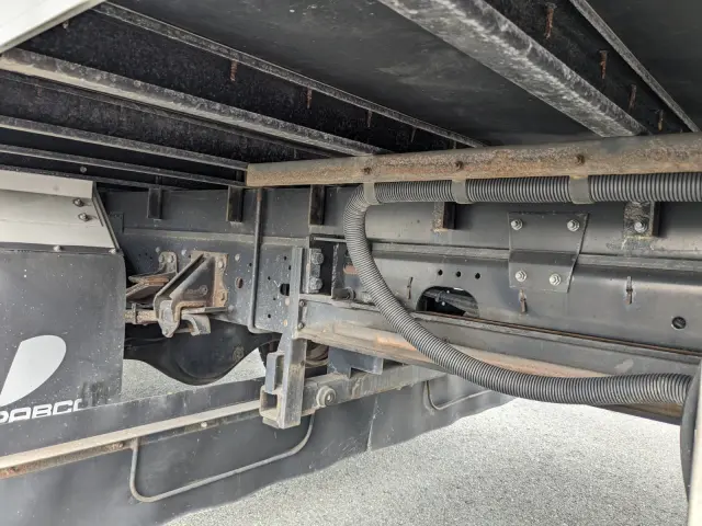 いすゞ フォワード 2PG-FRR90S2(2WD)の写真10