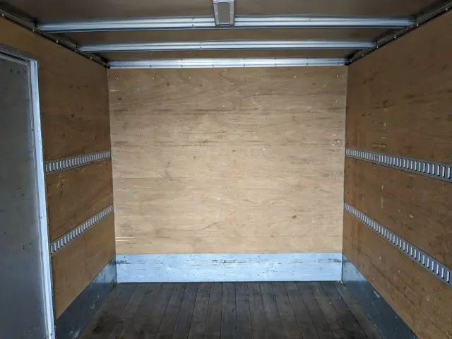 いすゞ フォワード 2PG-FRR90S2(2WD)の写真22