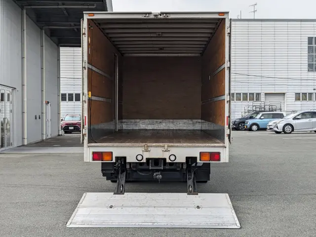 いすゞ フォワード 2PG-FRR90S2(2WD)の写真34