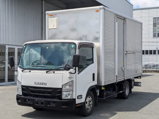 いすゞ エルフ TPG-NPR85AN(2WD)の写真1
