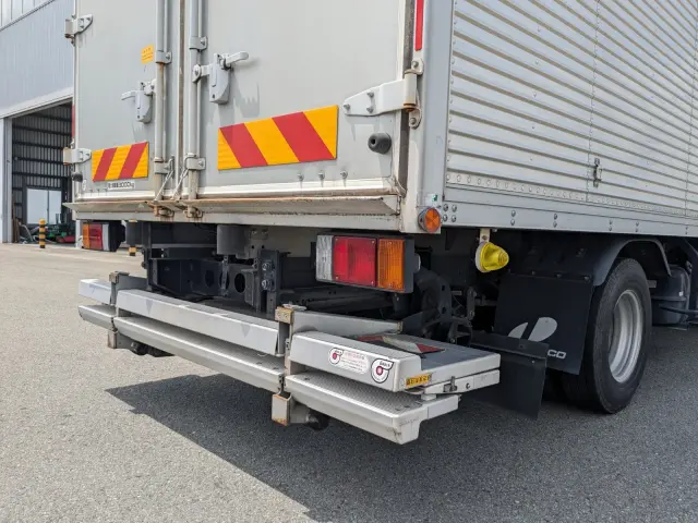 いすゞ エルフ TPG-NPR85AN(2WD)の写真7