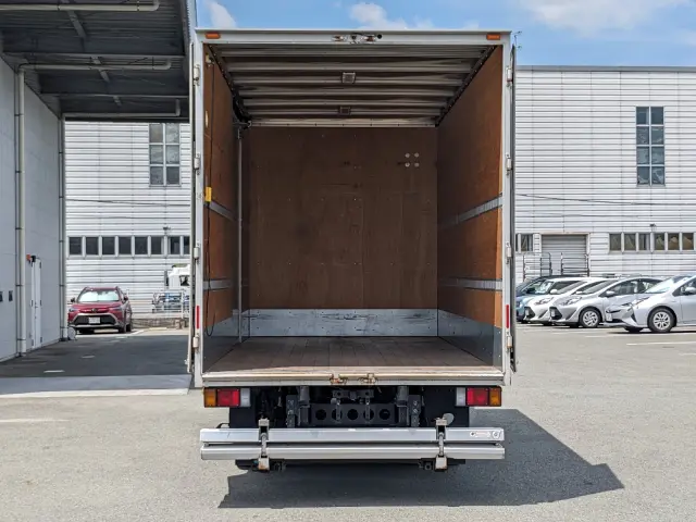 いすゞ エルフ TPG-NPR85AN(2WD)の写真9