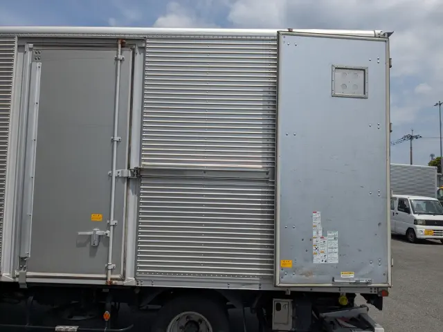 いすゞ エルフ TPG-NPR85AN(2WD)の写真10