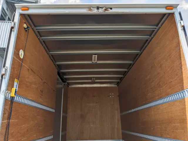 いすゞ エルフ TPG-NPR85AN(2WD)の写真21