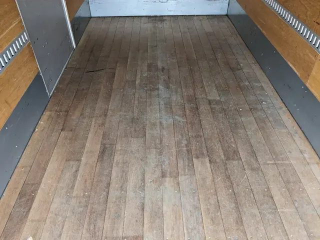 いすゞ エルフ TPG-NPR85AN(2WD)の写真22