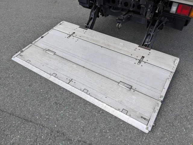 いすゞ エルフ TPG-NPR85AN(2WD)の写真32