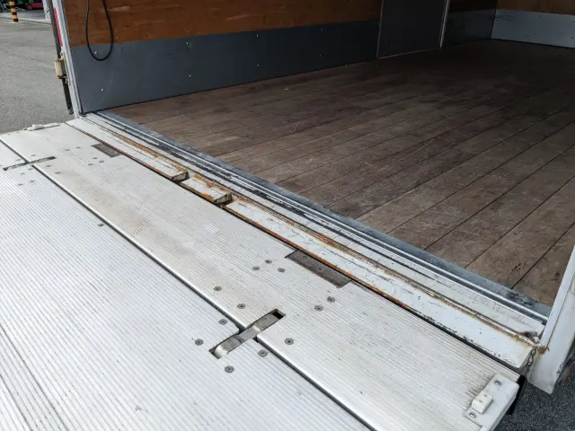 いすゞ エルフ TPG-NPR85AN(2WD)の写真33