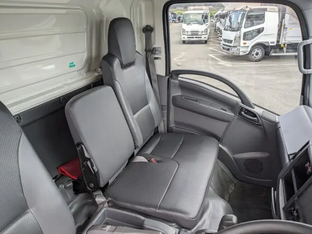 いすゞ エルフ TPG-NPR85AN(2WD)の写真36