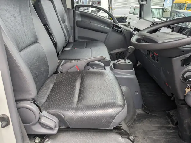 いすゞ エルフ TPG-NPR85AN(2WD)の写真38