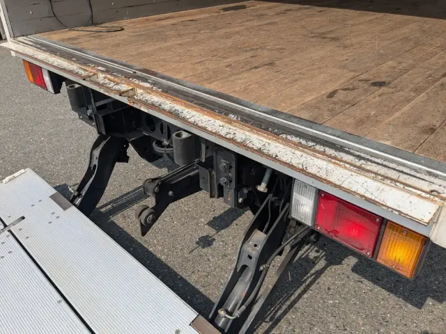 いすゞ エルフ TPG-NPR85AN(2WD)の写真12