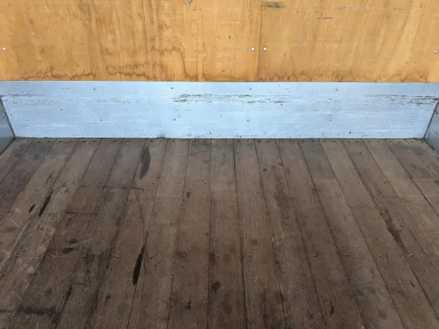 いすゞ エルフ TPG-NPR85AN(2WD)の写真18