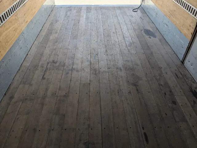 いすゞ エルフ TPG-NPR85AN(2WD)の写真21