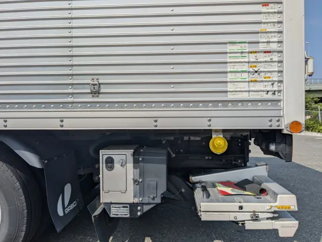 いすゞ エルフ TPG-NPR85AN(2WD)の写真23