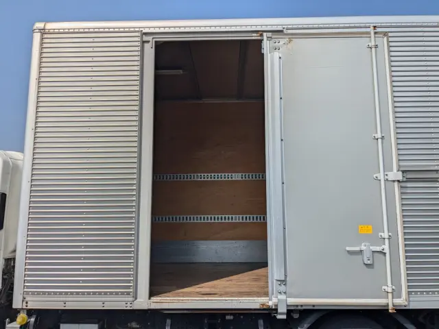 いすゞ エルフ TPG-NPR85AN(2WD)の写真29