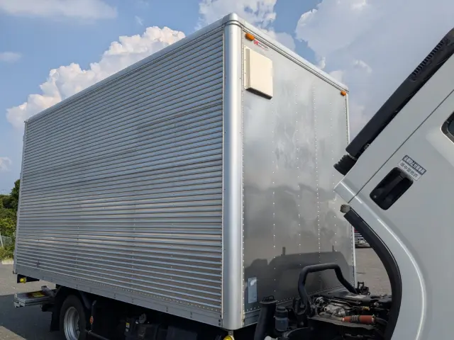 いすゞ エルフ TPG-NPR85AN(2WD)の写真44