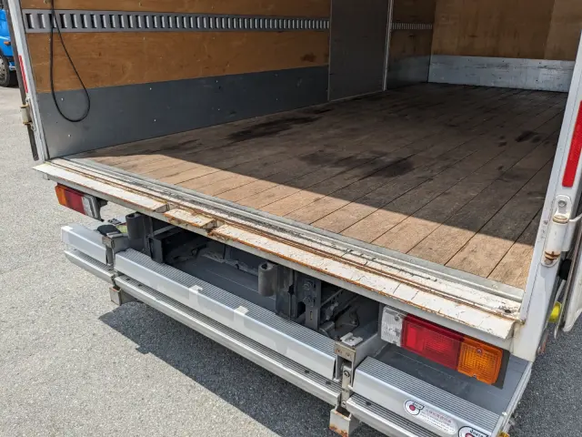 日野 デュトロ TPG-XZU712M(2WD)の写真20