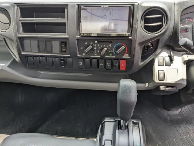 日野 デュトロ TPG-XZU712M(2WD)の写真36