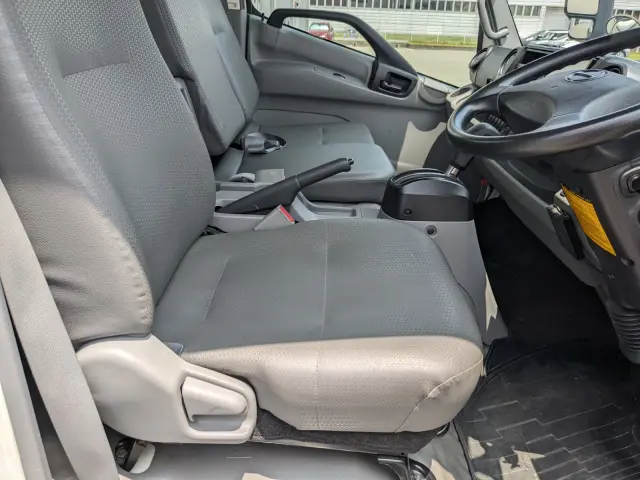 日野 デュトロ TPG-XZU712M(2WD)の写真38