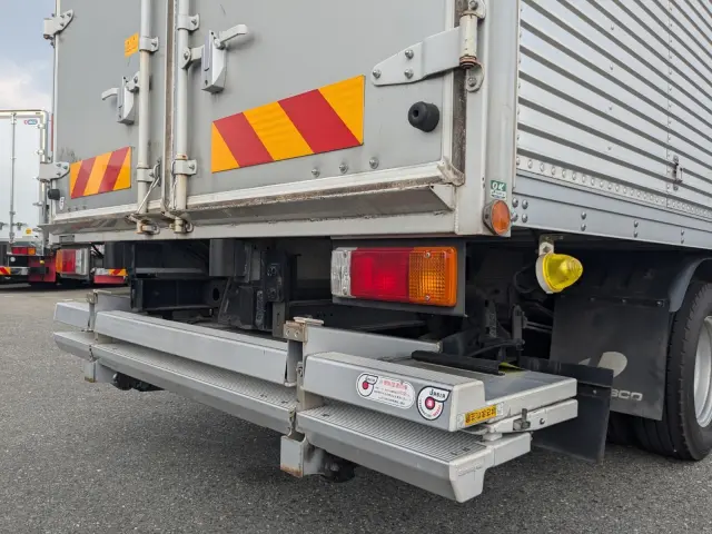 日野 デュトロ TPG-XZU712M(2WD)の写真8