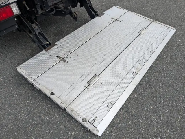 日野 デュトロ TPG-XZU712M(2WD)の写真10