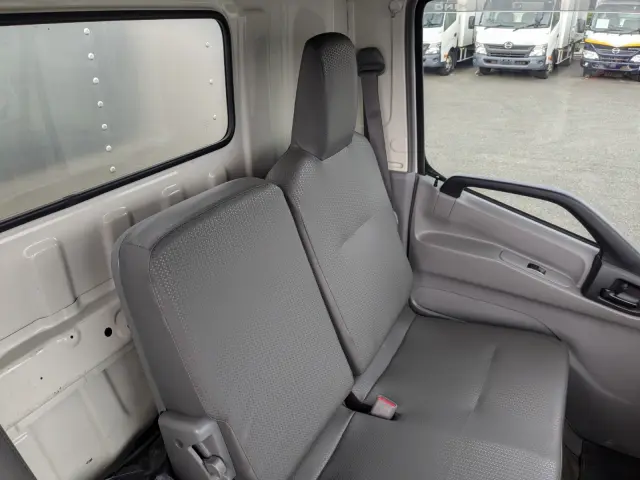 日野 デュトロ TPG-XZU712M(2WD)の写真35