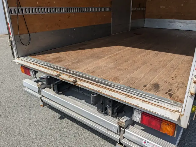 日野 デュトロ TPG-XZU712M(2WD)の写真20