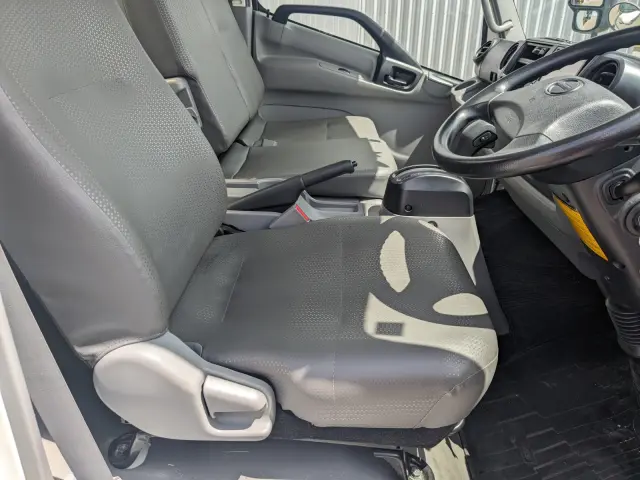 日野 デュトロ TPG-XZU712M(2WD)の写真46