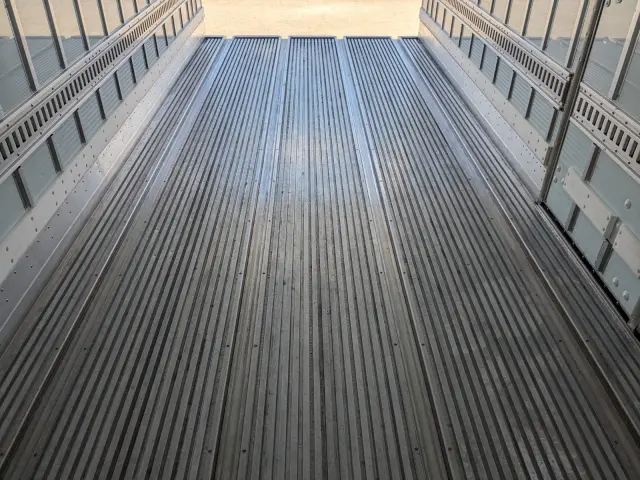 日野 レンジャー 2KG-FD2ABG(2WD)の写真18