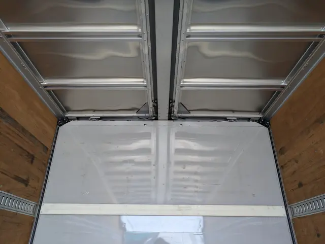 UD コンドル 2RG-BRR90T2(2WD)の写真18