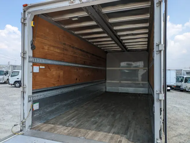 UD コンドル 2RG-BRR90T2(2WD)の写真21