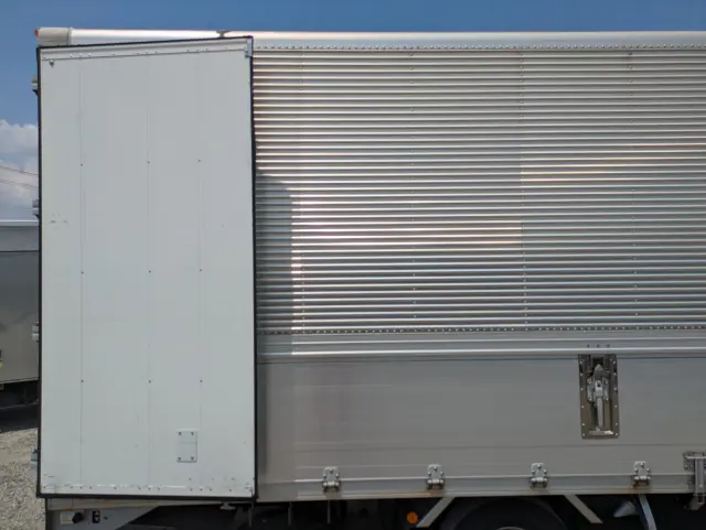 UD コンドル 2RG-BRR90T2(2WD)の写真31