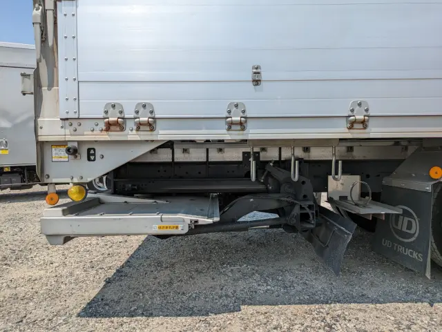 UD コンドル 2RG-BRR90T2(2WD)の写真33