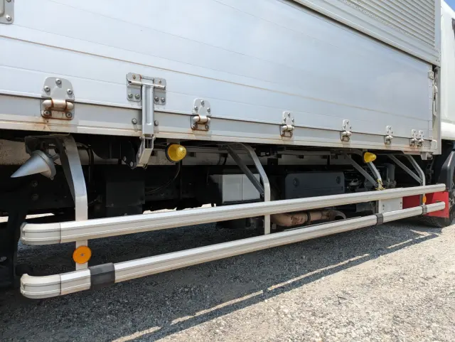 UD コンドル 2RG-BRR90T2(2WD)の写真35