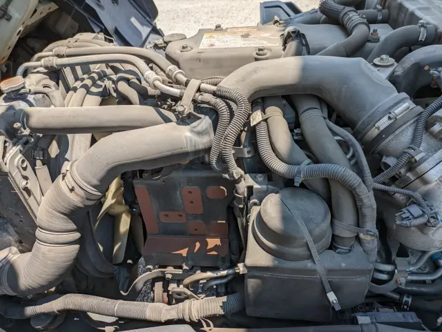 UD コンドル 2RG-BRR90T2(2WD)の写真46