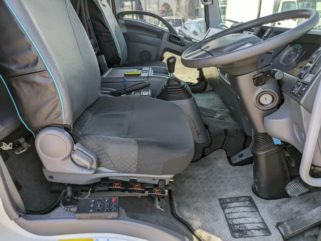 ＵＤ コンドル 2RG-BRR90T2(2WD)の写真40