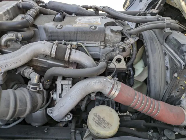 ＵＤ コンドル 2RG-BRR90T2(2WD)の写真49