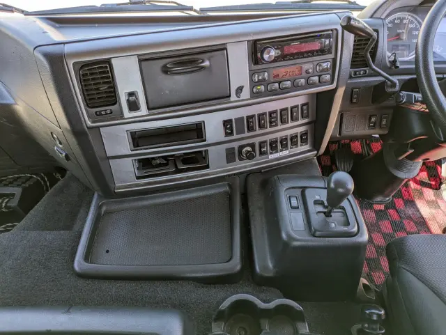 日野 プロフィア QPG-SH1EDDG(2WD)の写真3