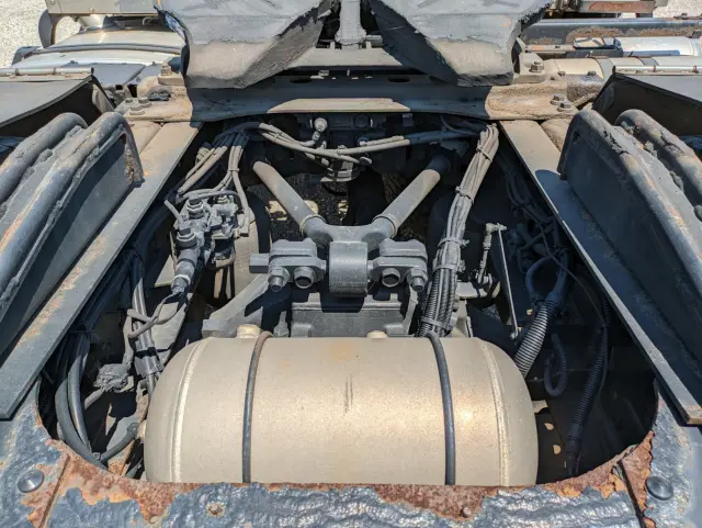 日野 プロフィア QPG-SH1EDDG(2WD)の写真11