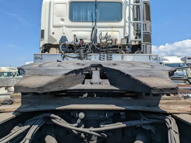 日野 プロフィア QPG-SH1EDDG(2WD)の写真12